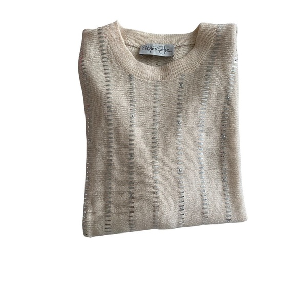 St John- Ivory Sweater with Silver Sequin - Picture 2 of 7